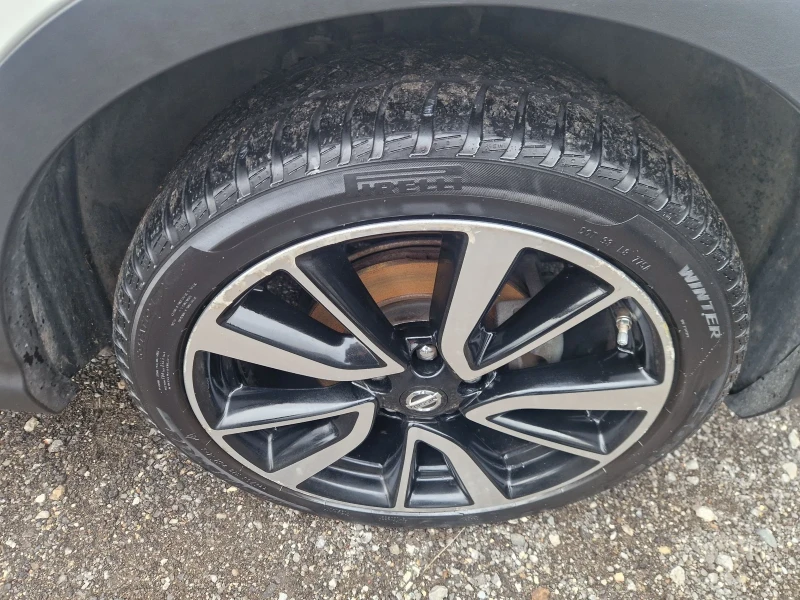 Nissan Qashqai 1.5DCI 110HP.TEKNA ITALIA, снимка 12 - Автомобили и джипове - 53399037