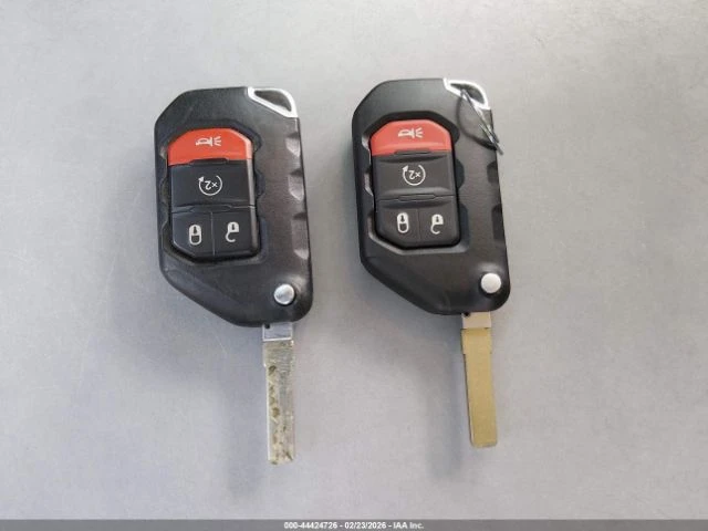 Jeep Wrangler UNLIMITED RUBICON* 392* 4X4* 6.4 V8* КОЖА* , снимка 10 - Автомобили и джипове - 53609715