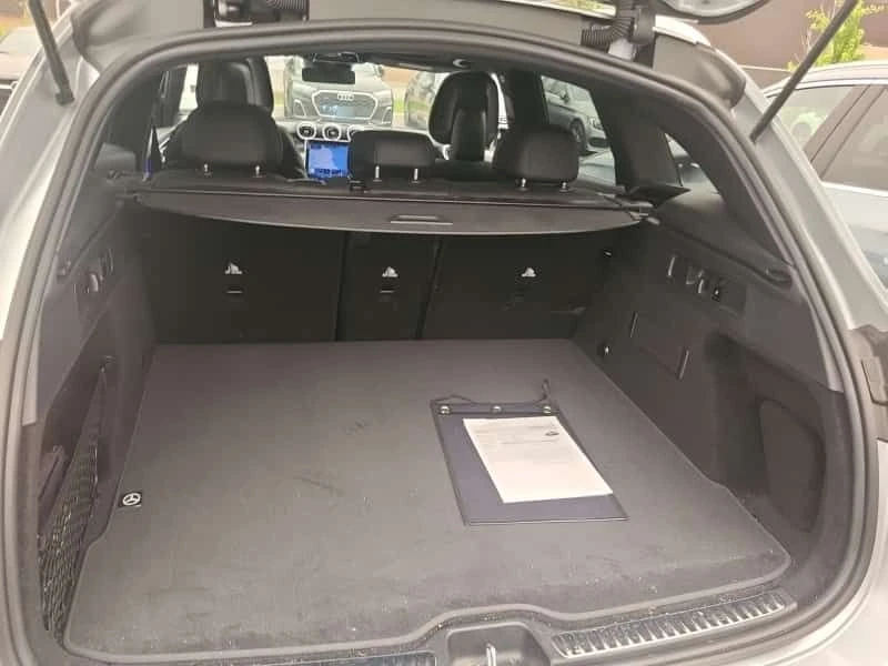 Mercedes-Benz GLC 300 * 4MATIC * 2 КЛЮЧА * ПАНОРАМА * 2026 * CARFAX * , снимка 12 - Автомобили и джипове - 55644365