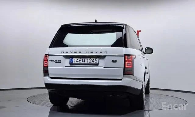 Land Rover Range rover 5.0 SC Vogue SE | HUD| Адаптив круиз| 360  кам.| М, снимка 4 - Автомобили и джипове - 55663710