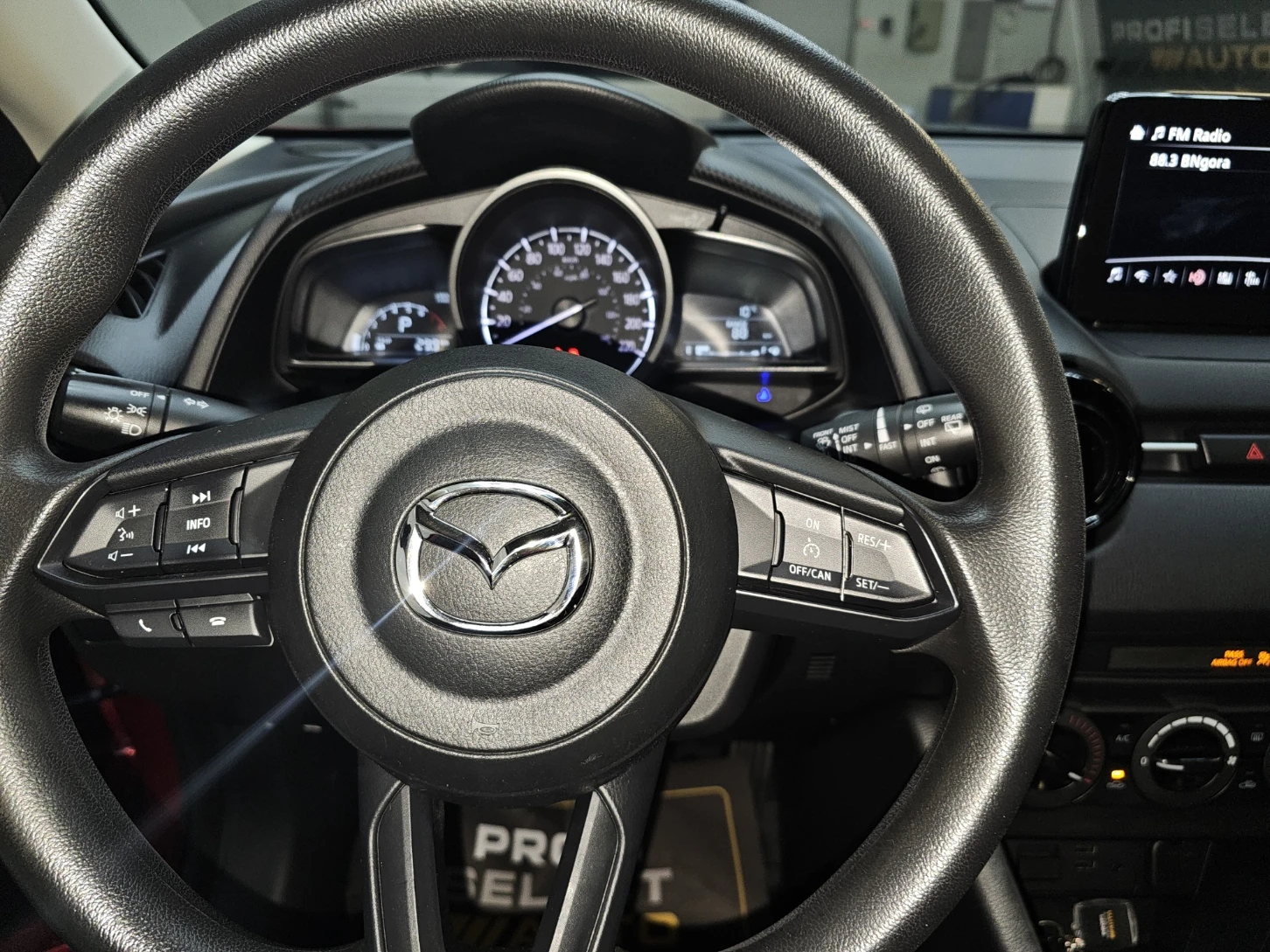 Mazda CX-3 2.0 Skyactive  | Mobile.bg   13