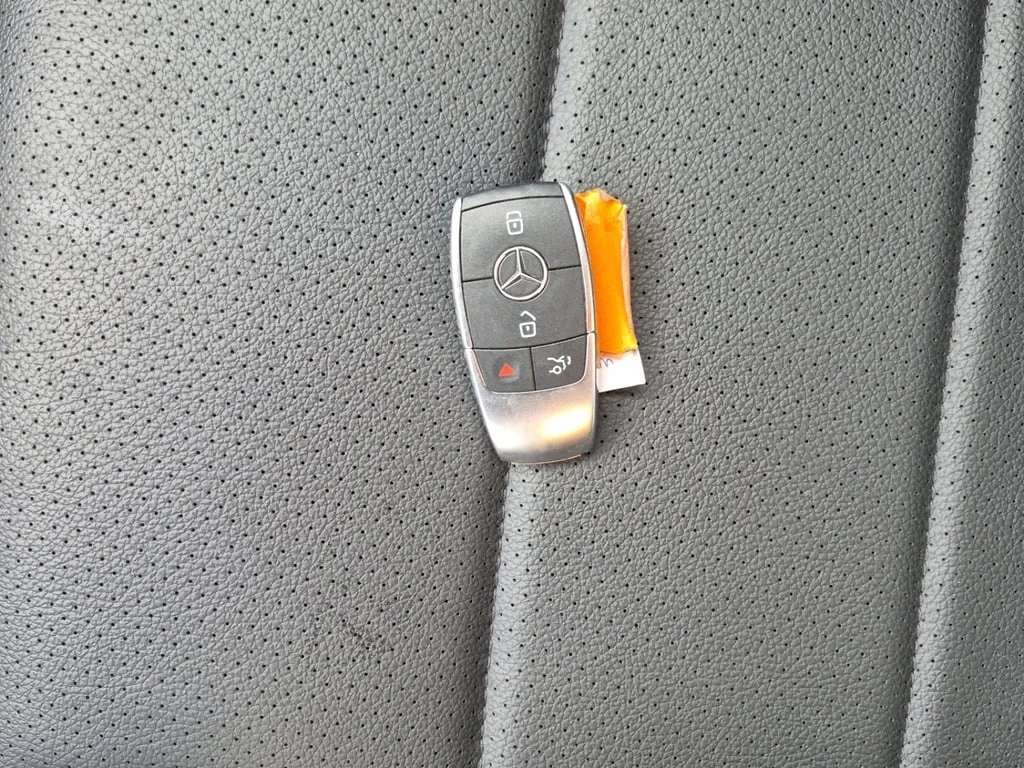 Mercedes-Benz GLE 350 * CARFAX * БЕЗ ПЪРВОНАЧАЛНА ВНОСКА - изображение 8