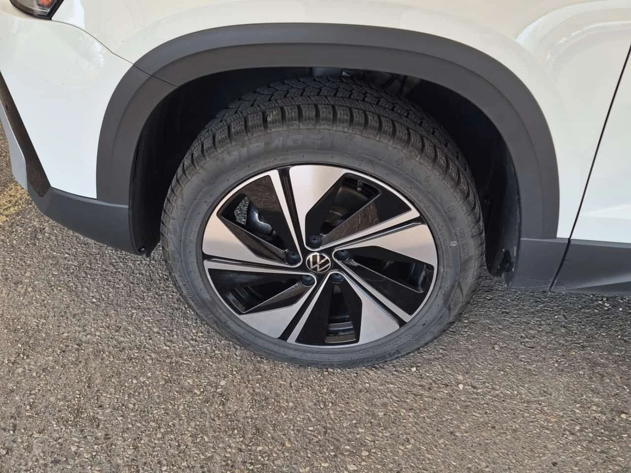 VW Taos  COMFORTLINE / АВТОКРЕДИТ , снимка 5 - Автомобили и джипове - 55662182