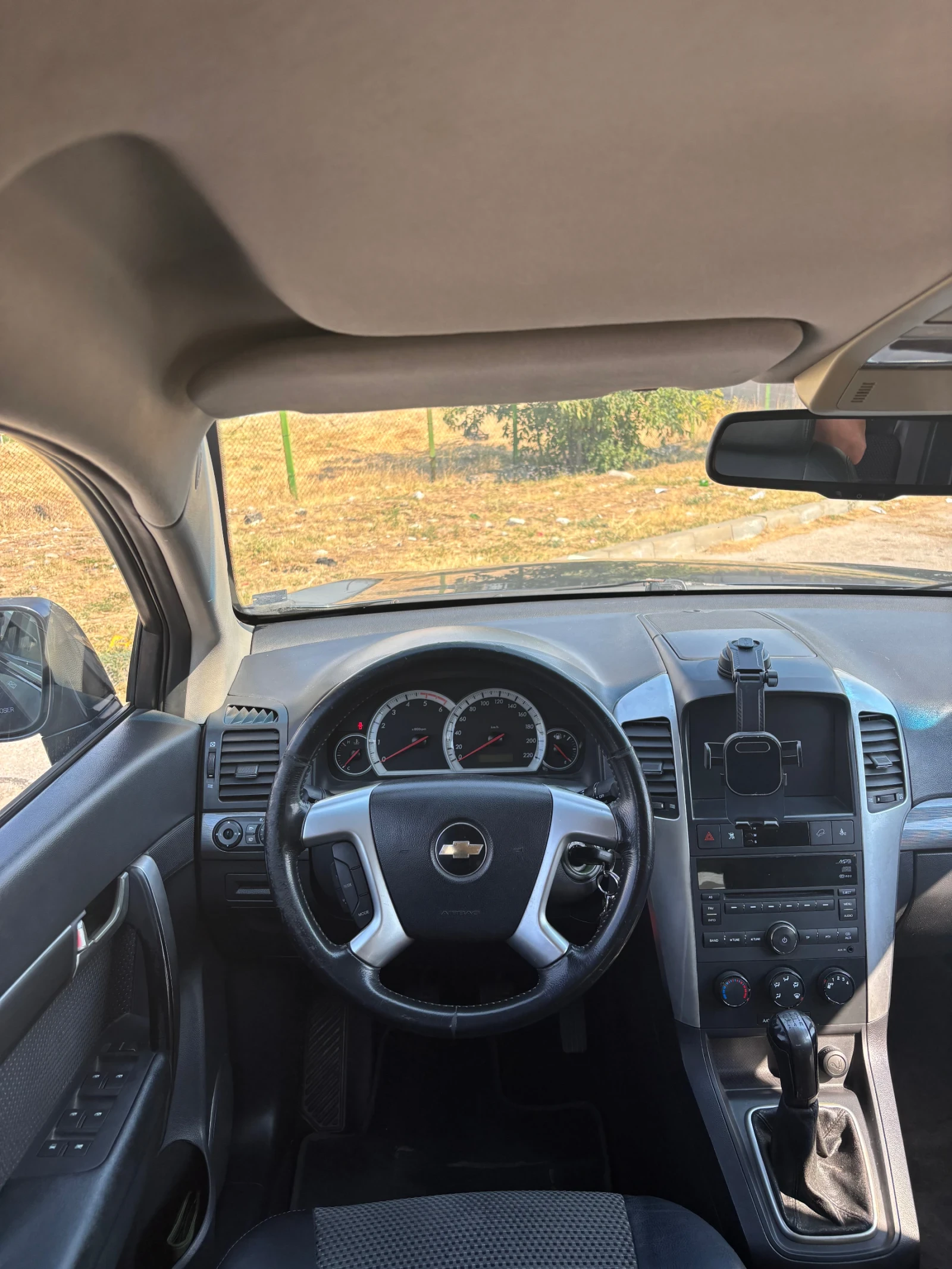 Chevrolet Captiva, снимка 8 - Автомобили и джипове - 56429693