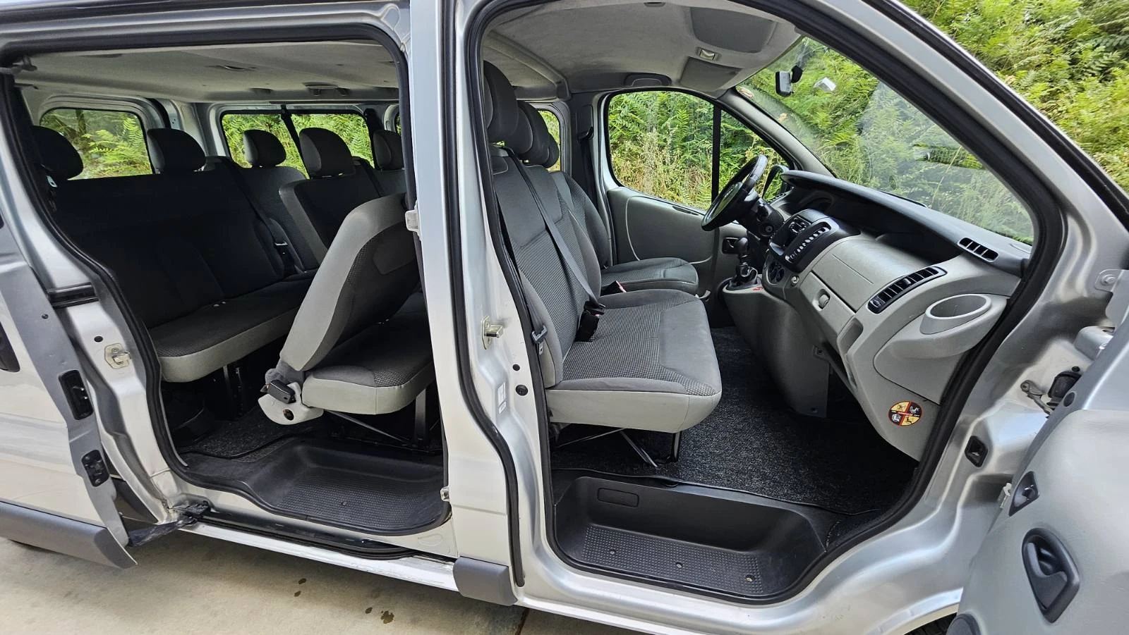 Opel Vivaro 2.0 CDTI 8+ 1 - изображение 8