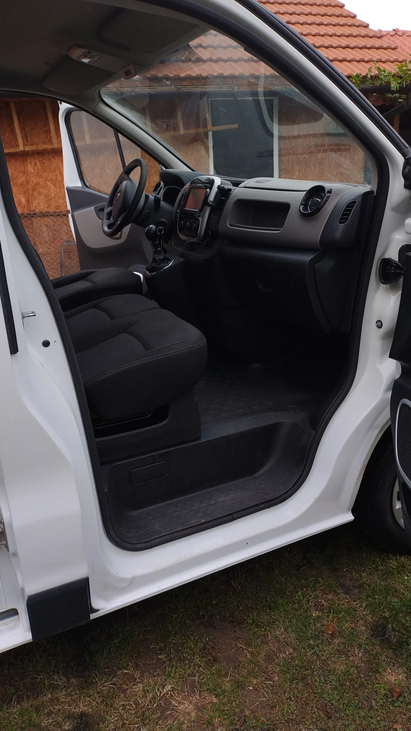 Renault Trafic  - изображение 8