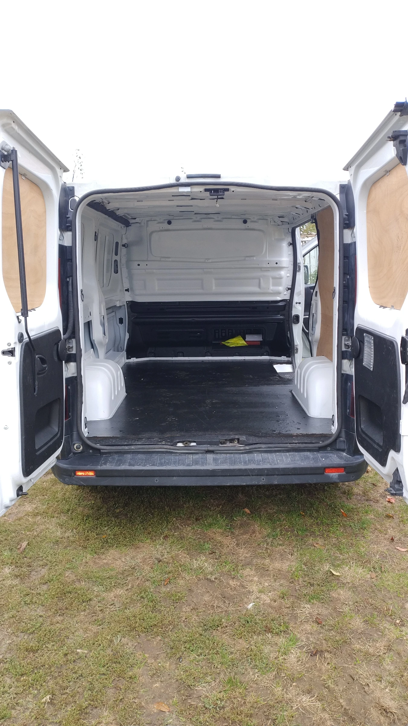 Renault Trafic  - изображение 7