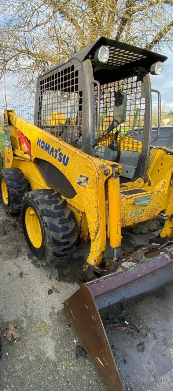 Мини челни товарачи Komatsu SK 1020, снимка 1 - Индустриална техника - 48797630