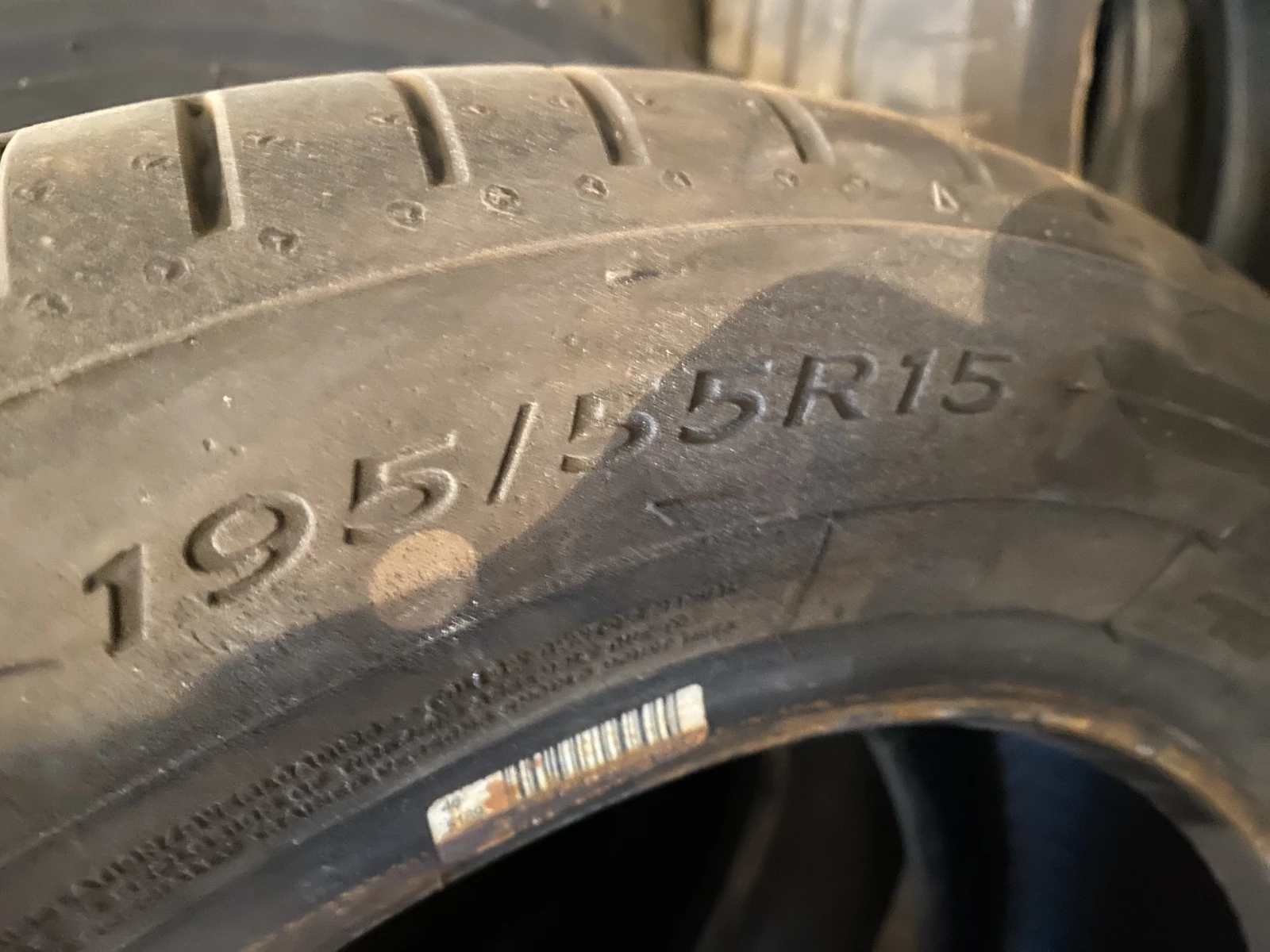 Гуми Летни 195/55R15, снимка 2 - Гуми и джанти - 55154762