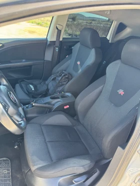 Seat Leon 2.0 TDI, снимка 7