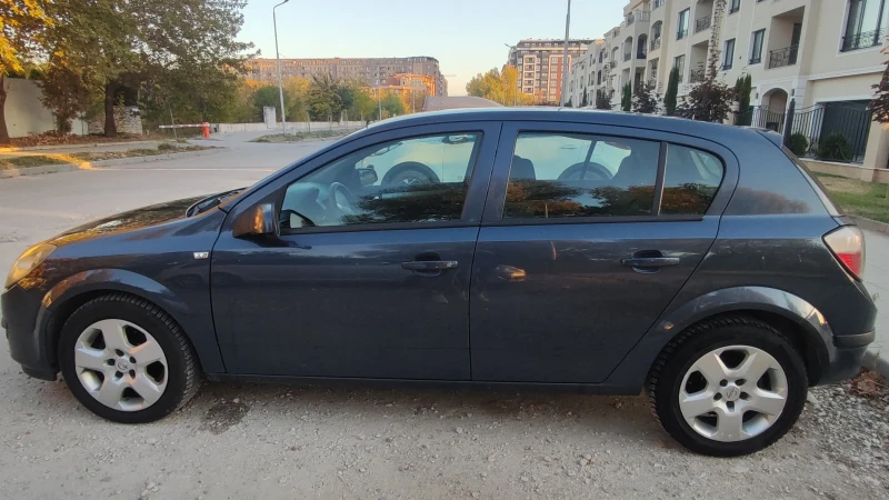 Opel Astra, снимка 6 - Автомобили и джипове - 47739602