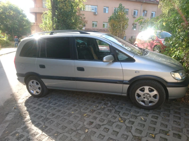 Opel Zafira CDX 1.8i 116 кс.16 v.  ЗА ГАРАНТУРА НА ГЛАВАТА , снимка 2 - Автомобили и джипове - 48688522