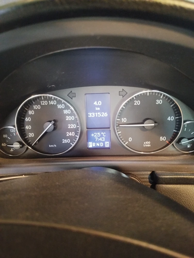 Mercedes-Benz C 220, снимка 1 - Автомобили и джипове - 49152694