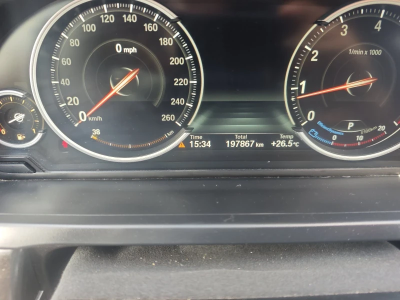 BMW 750 4, 4/470КС БЕНЗИН, снимка 12 - Автомобили и джипове - 51590633