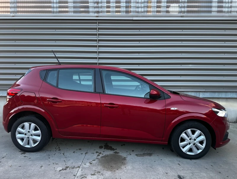 Dacia Sandero, снимка 8 - Автомобили и джипове - 52202594