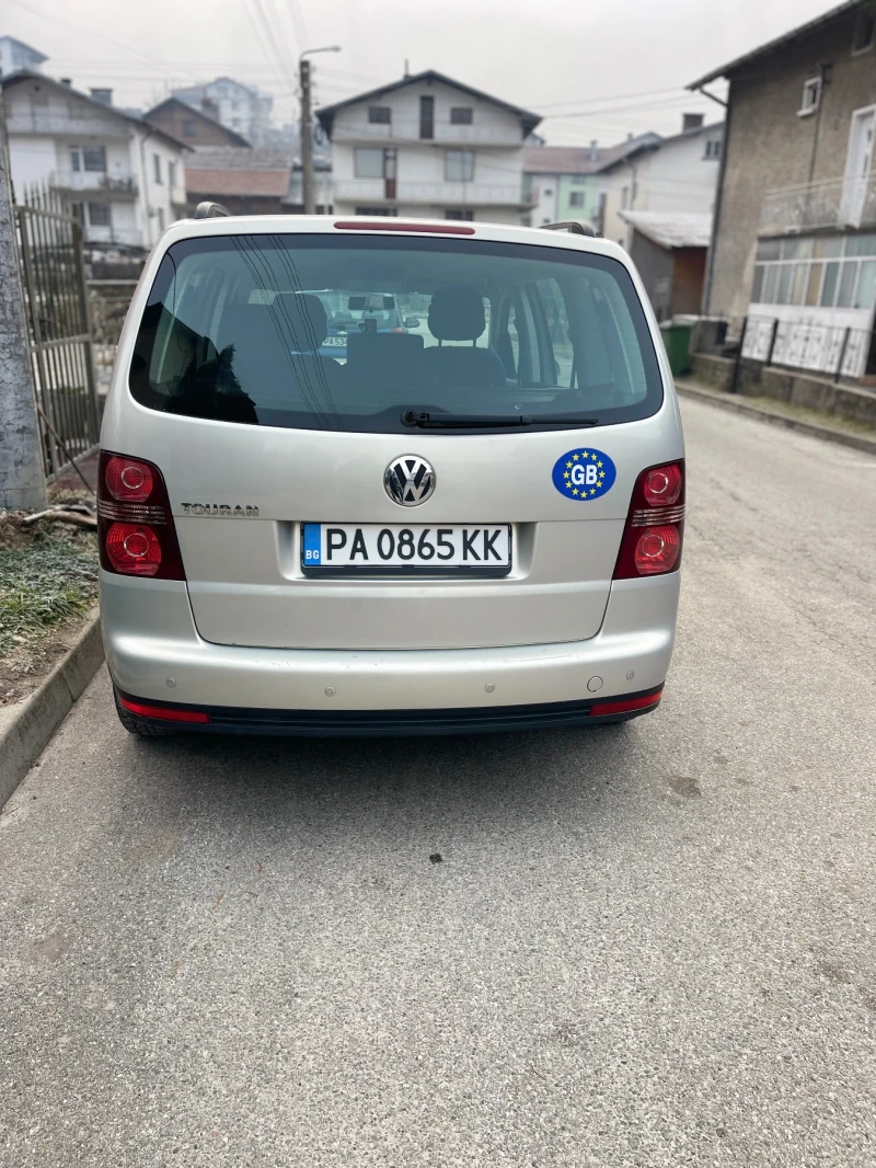 VW Touran, снимка 3 - Автомобили и джипове - 52523688