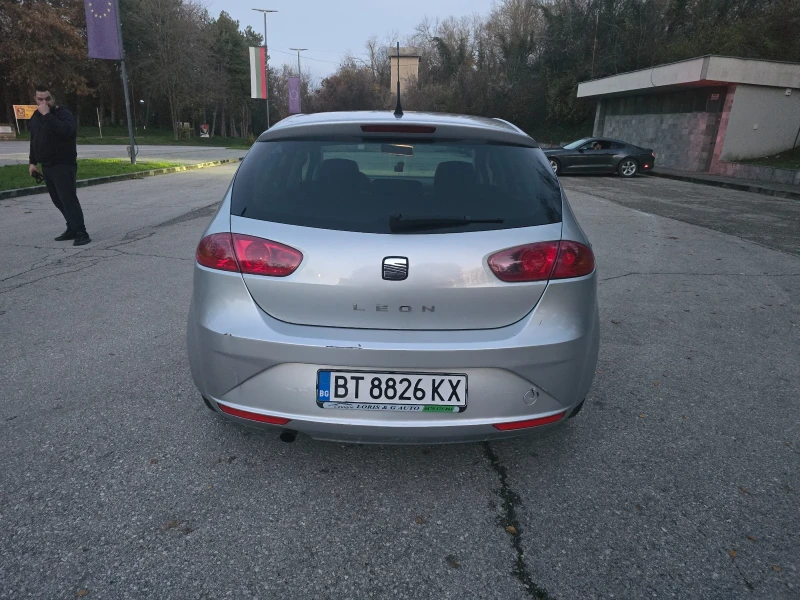 Seat Leon Газ/бензин, снимка 5 - Автомобили и джипове - 52969902