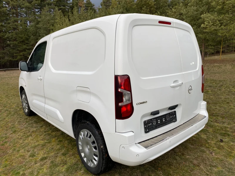 Opel Combo АВТОМАТИК, 1.5CDTI, 131к.с, ТОП СЪСТОЯНИЕ, ОБСЛУЖЕ, снимка 3 - Автомобили и джипове - 52975671