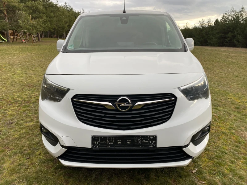 Opel Combo АВТОМАТИК, 1.5CDTI, 131к.с, ТОП СЪСТОЯНИЕ, ОБСЛУЖЕ, снимка 2 - Автомобили и джипове - 52975671