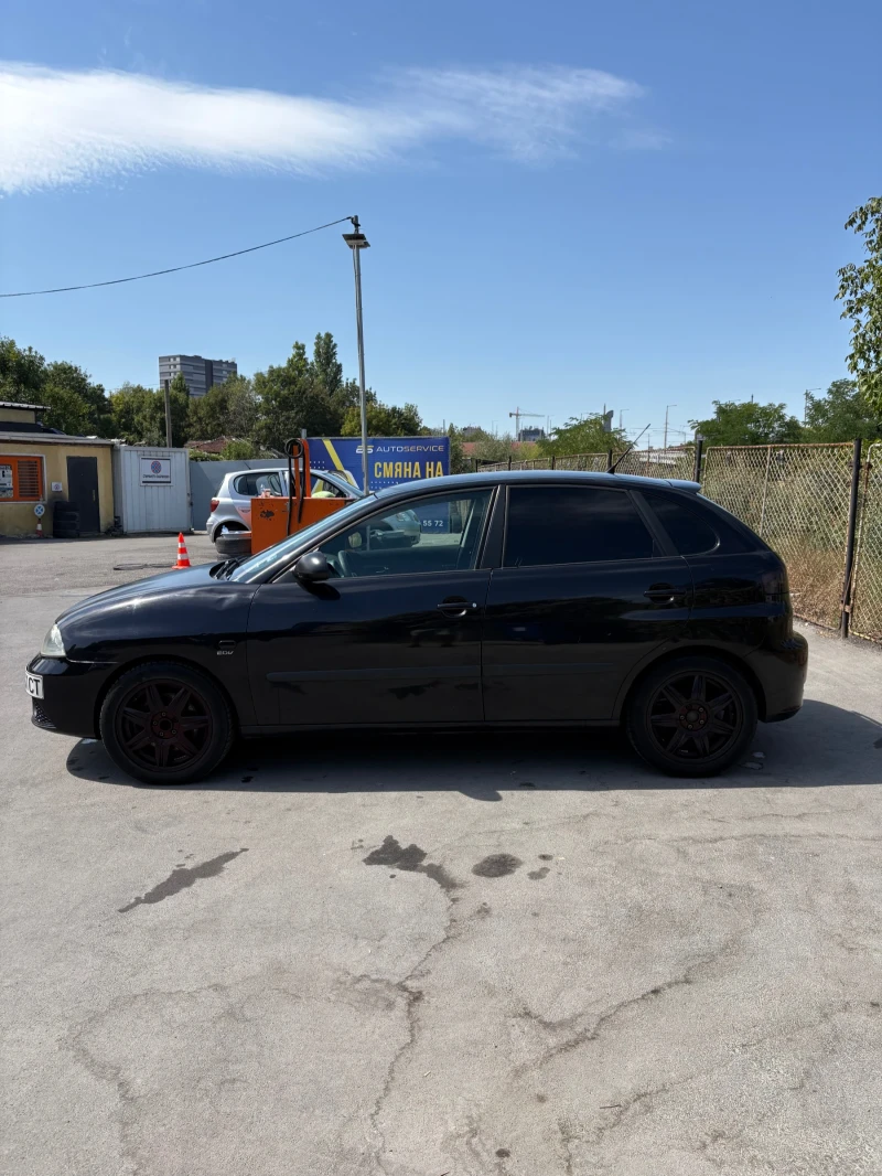 Seat Ibiza, снимка 3 - Автомобили и джипове - 53249474
