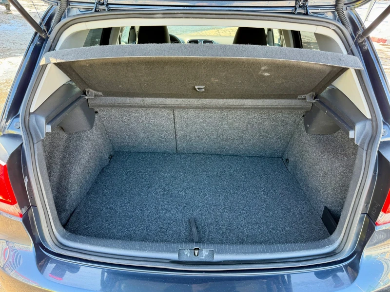 VW Golf 1.6TDI 90k NAVI TOP, снимка 9 - Автомобили и джипове - 53337208