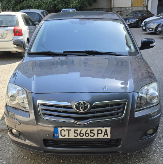 Toyota Avensis 2.2 D4D - изображение 2