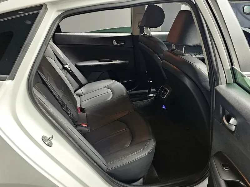 Kia K5 2Nd Generation 2.0 Luxury, снимка 12 - Автомобили и джипове - 55060379