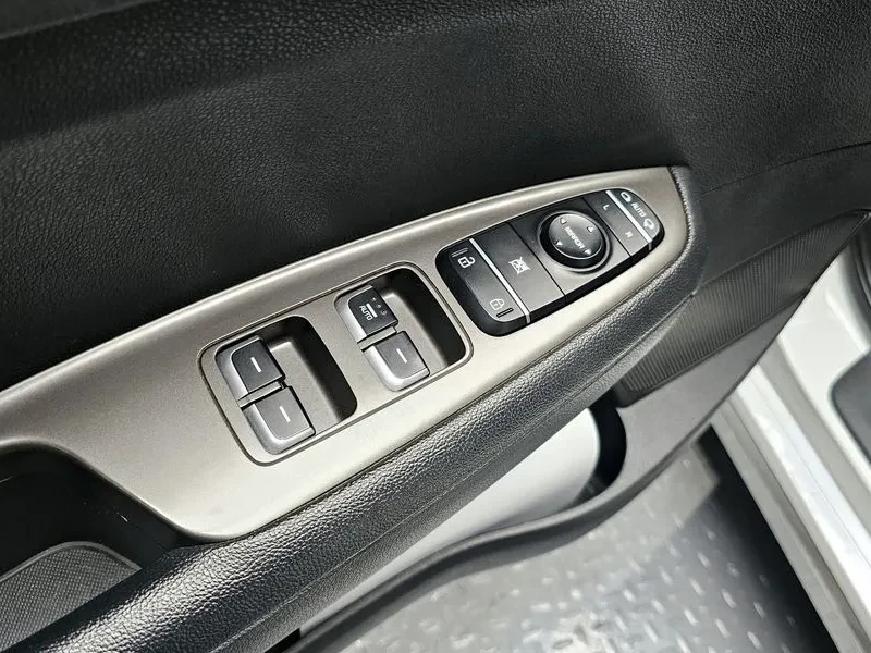 Kia K5 2Nd Generation 2.0 Luxury, снимка 17 - Автомобили и джипове - 55060379
