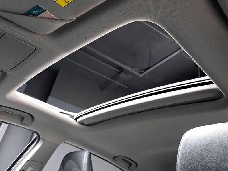 Honda Accord 2.0 HYBRID, снимка 16 - Автомобили и джипове - 55445395