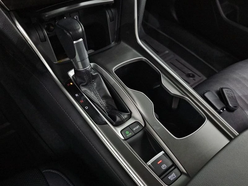 Honda Accord 1.5 Automatic, снимка 9 - Автомобили и джипове - 55905930