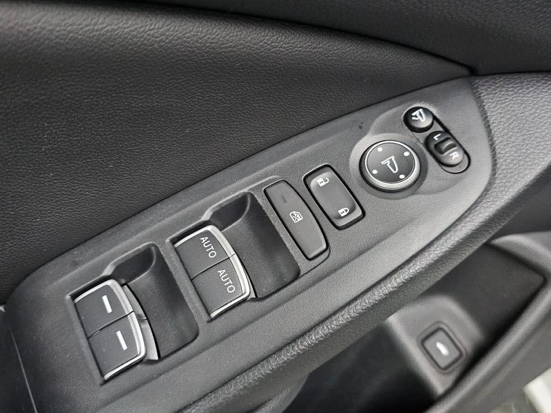 Honda Accord 1.5 Automatic, снимка 16 - Автомобили и джипове - 55905930
