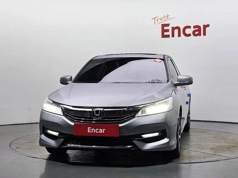 Honda Accord, снимка 3 - Автомобили и джипове - 56707592
