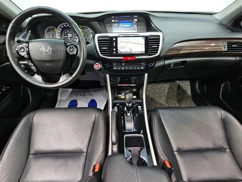 Honda Accord, снимка 7 - Автомобили и джипове - 56707592