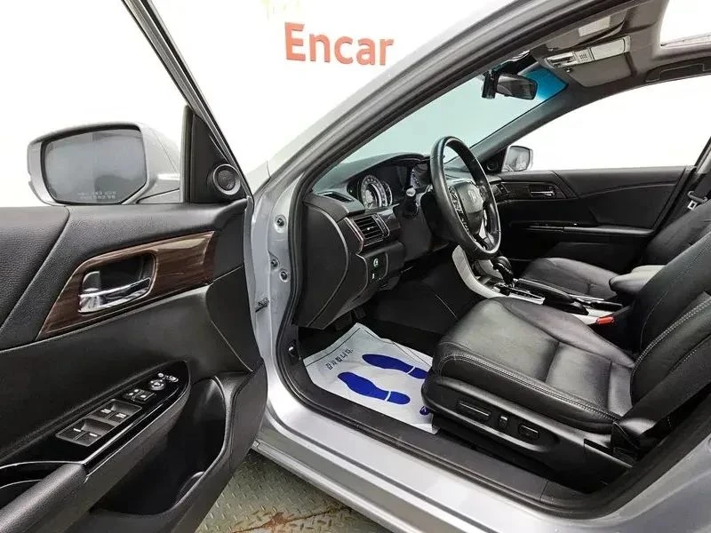 Honda Accord, снимка 10 - Автомобили и джипове - 56707592