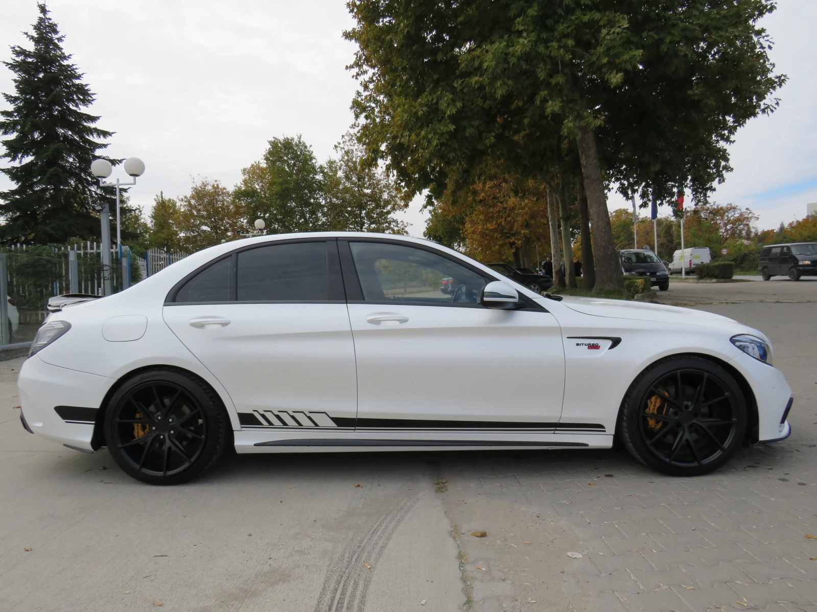 Mercedes-Benz C 300 * * * FULL BRABUS PACK WHITE PEARL РЕГИСТРИРАН* *  - изображение 4