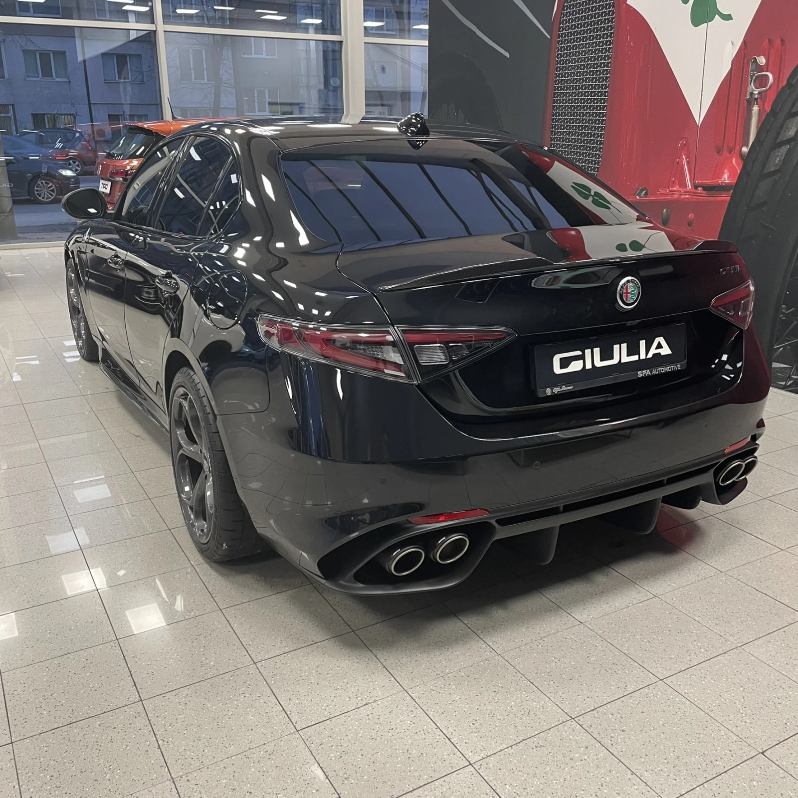 Alfa Romeo Giulia QV 2.9 V6 Bi-Turbo SUPERSPORT - изображение 6