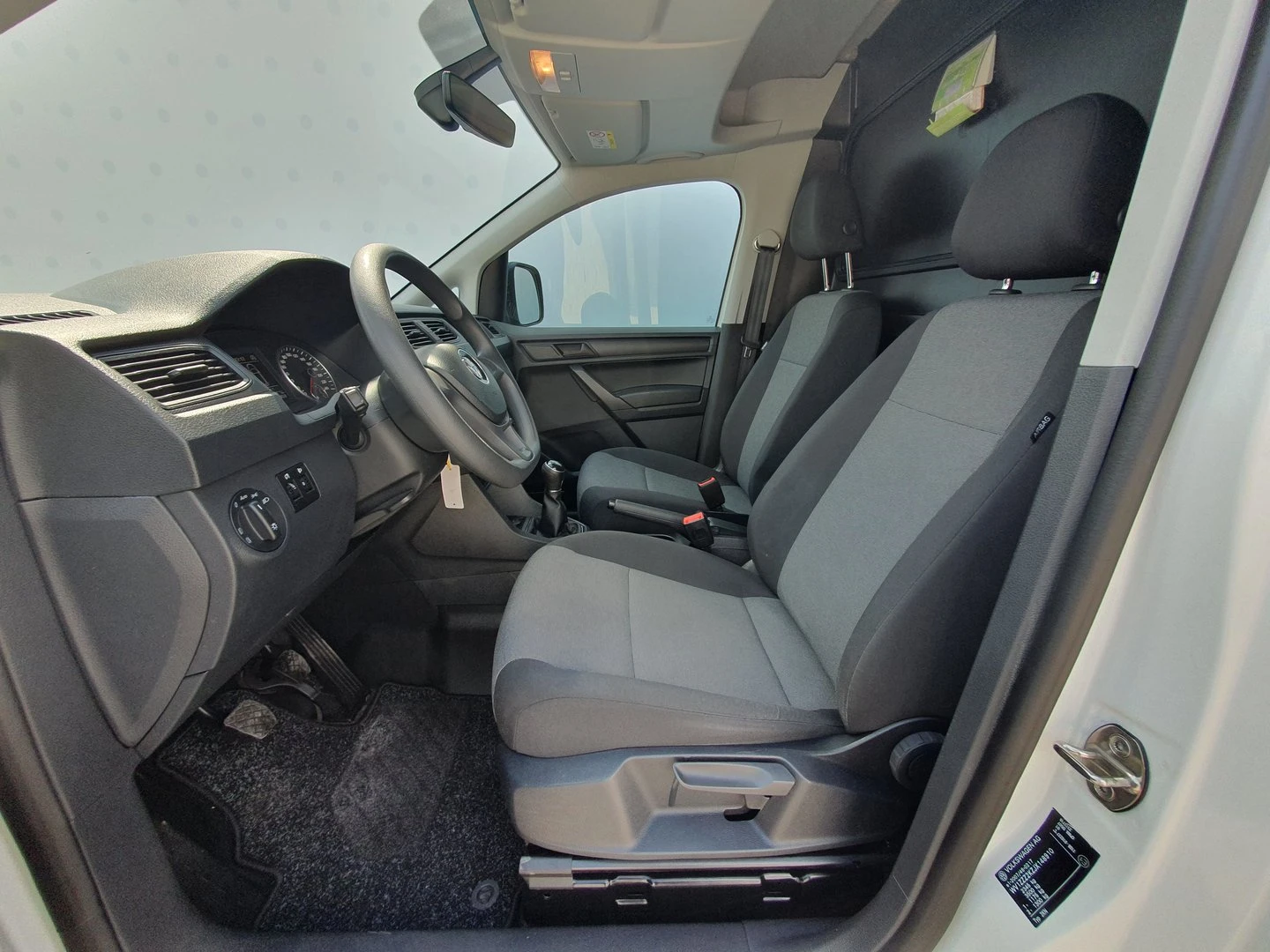 VW Caddy Maxi Kasten TGI BMT - изображение 4