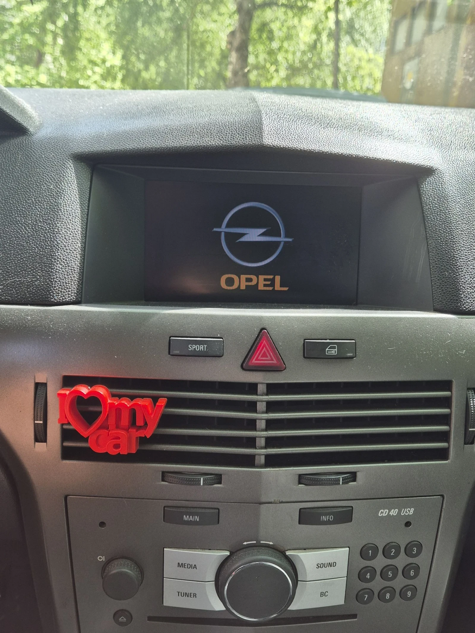 Opel Astra 1.9 GTC + +  - изображение 7