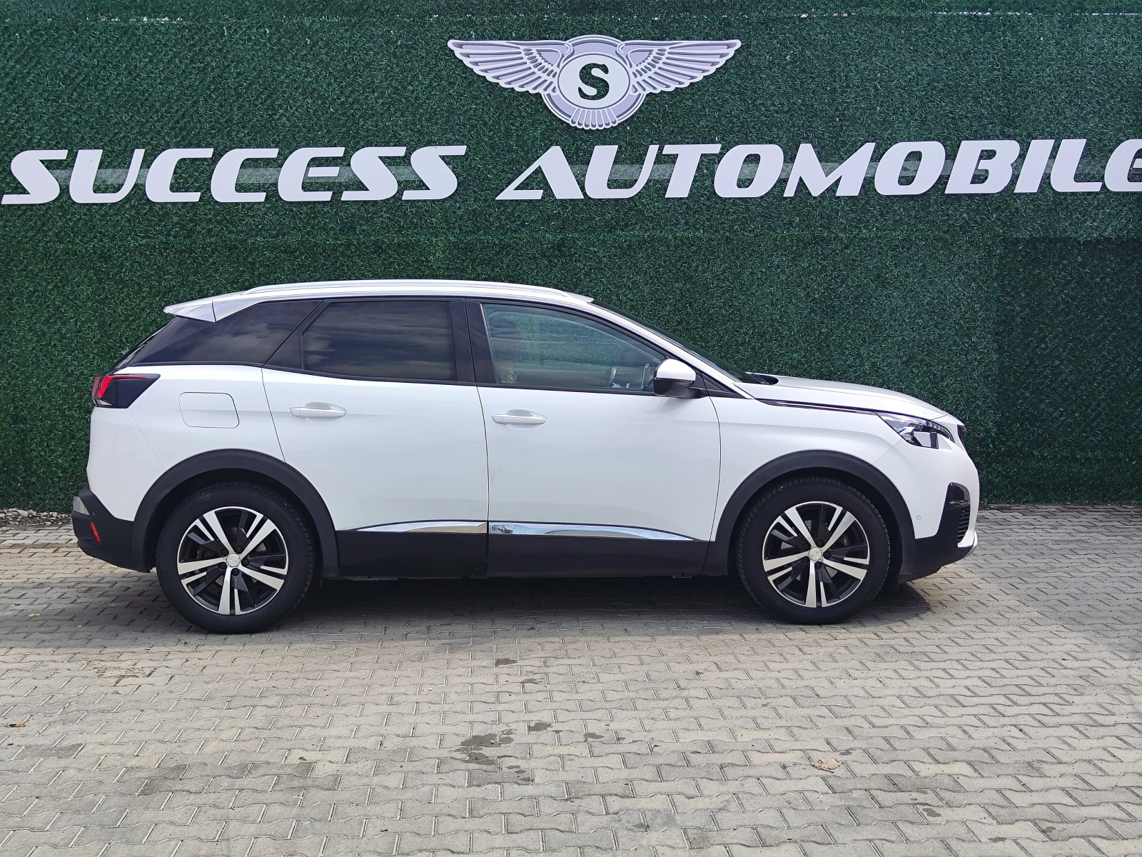Peugeot 3008 INDIVIDUAL* PODGREV* CAMERA* LEDD* KEYLESS* LIZING - изображение 3