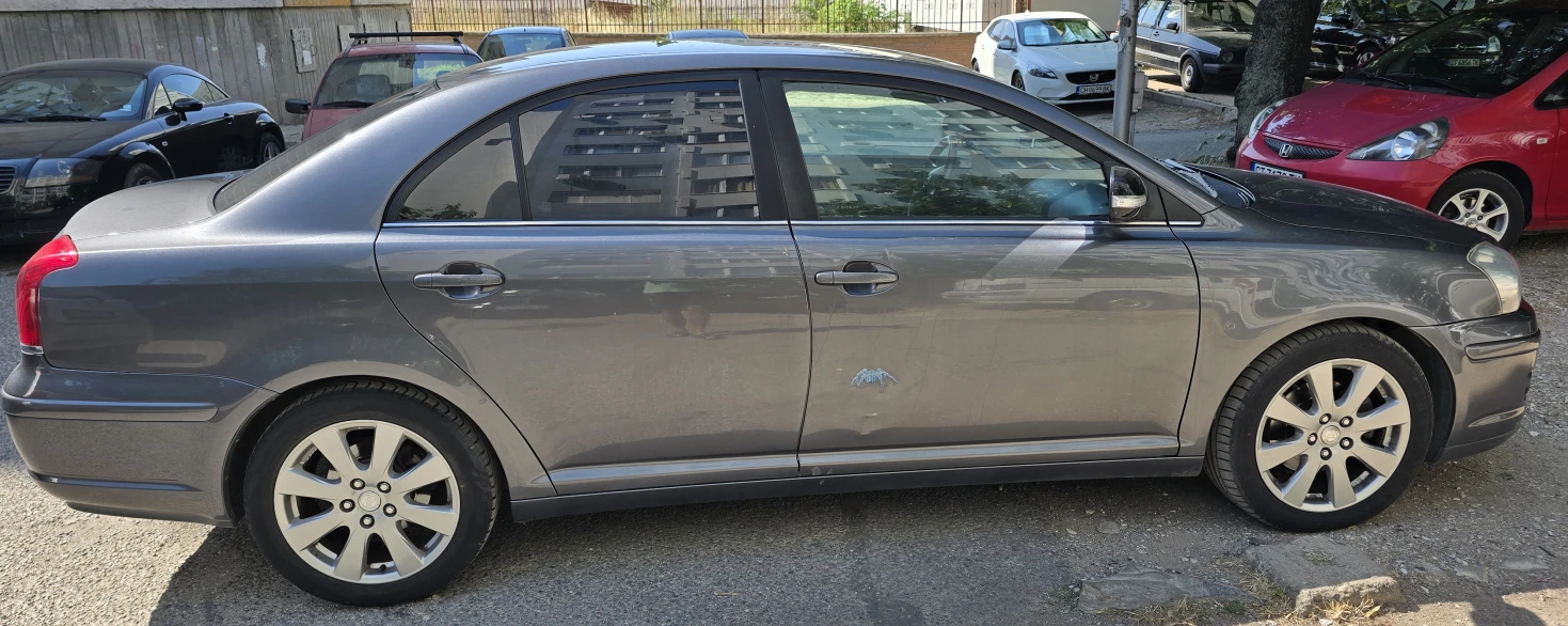 Toyota Avensis 2.2 D4D - изображение 4