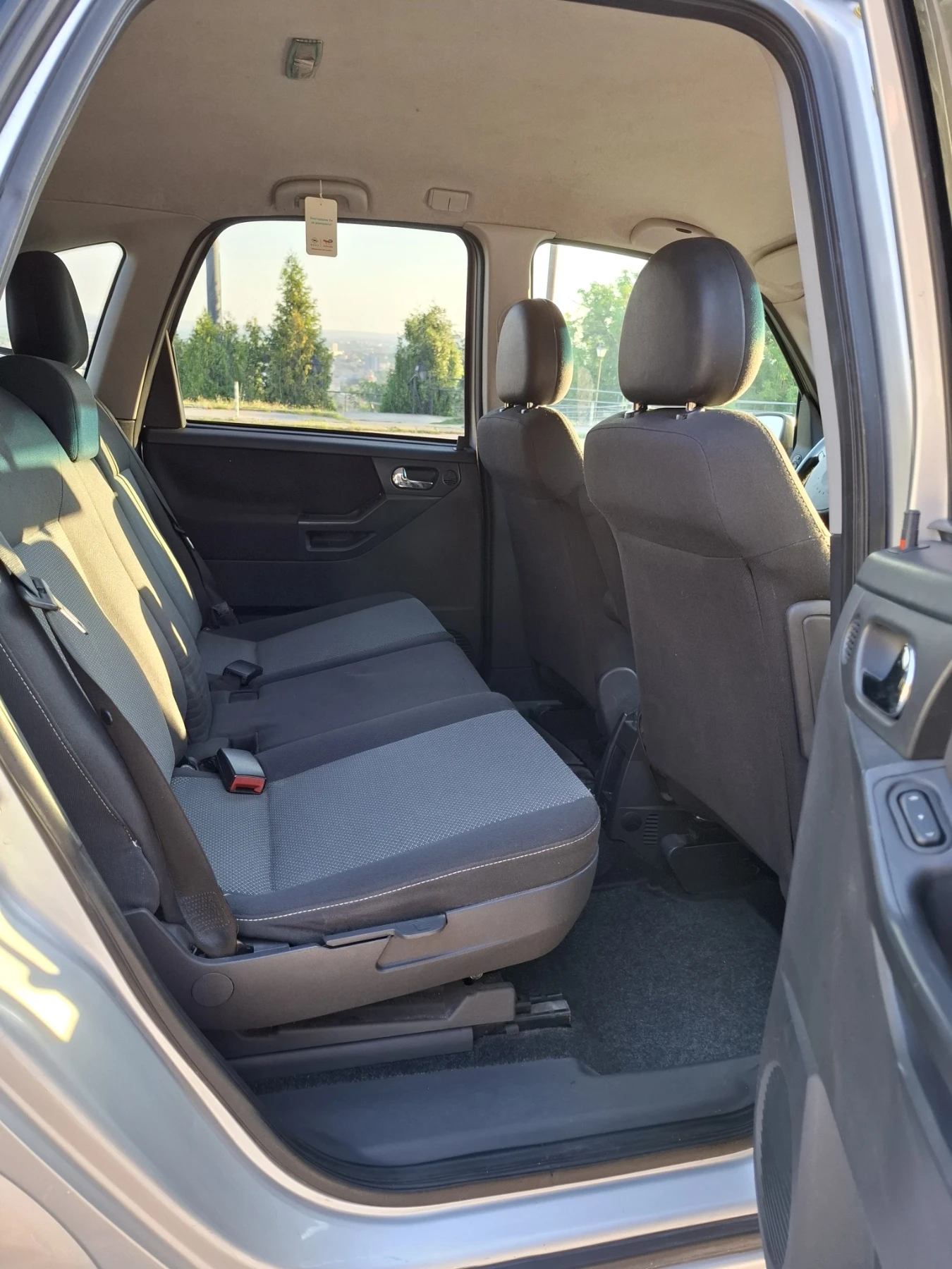 Opel Meriva Фейслифт - изображение 10