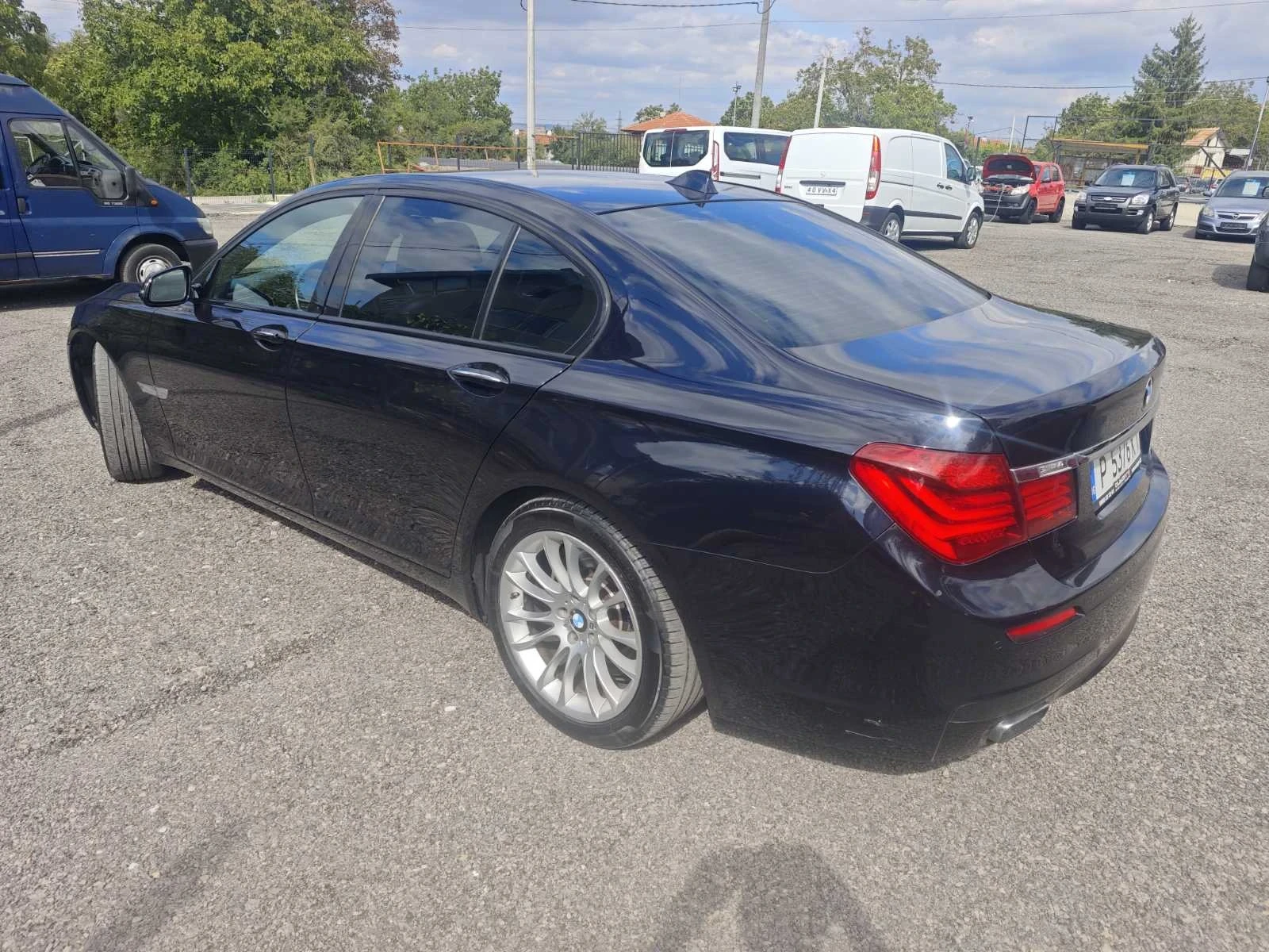 BMW 750 4, 4/470КС БЕНЗИН - изображение 3