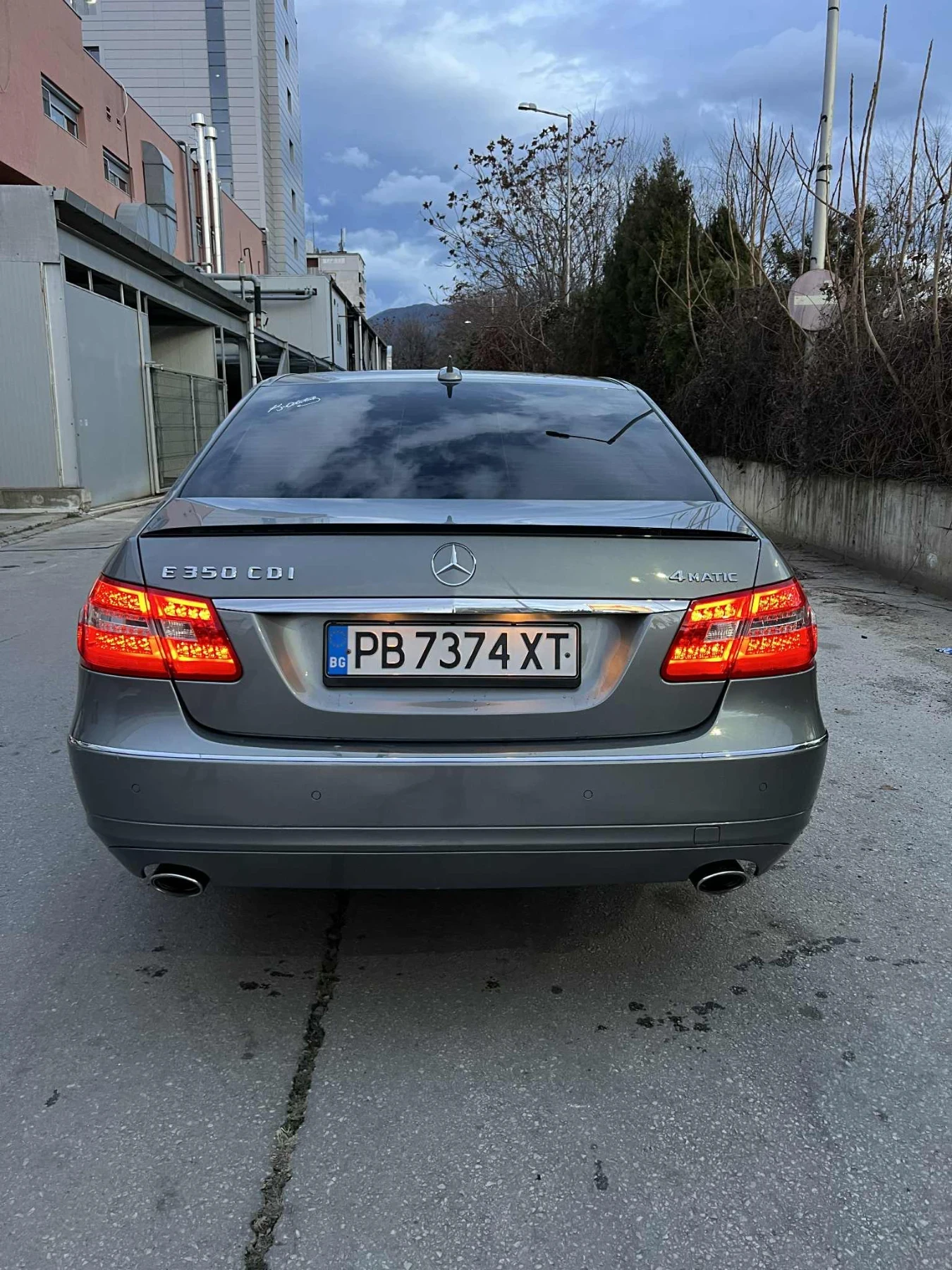 Mercedes-Benz E 350  - изображение 5