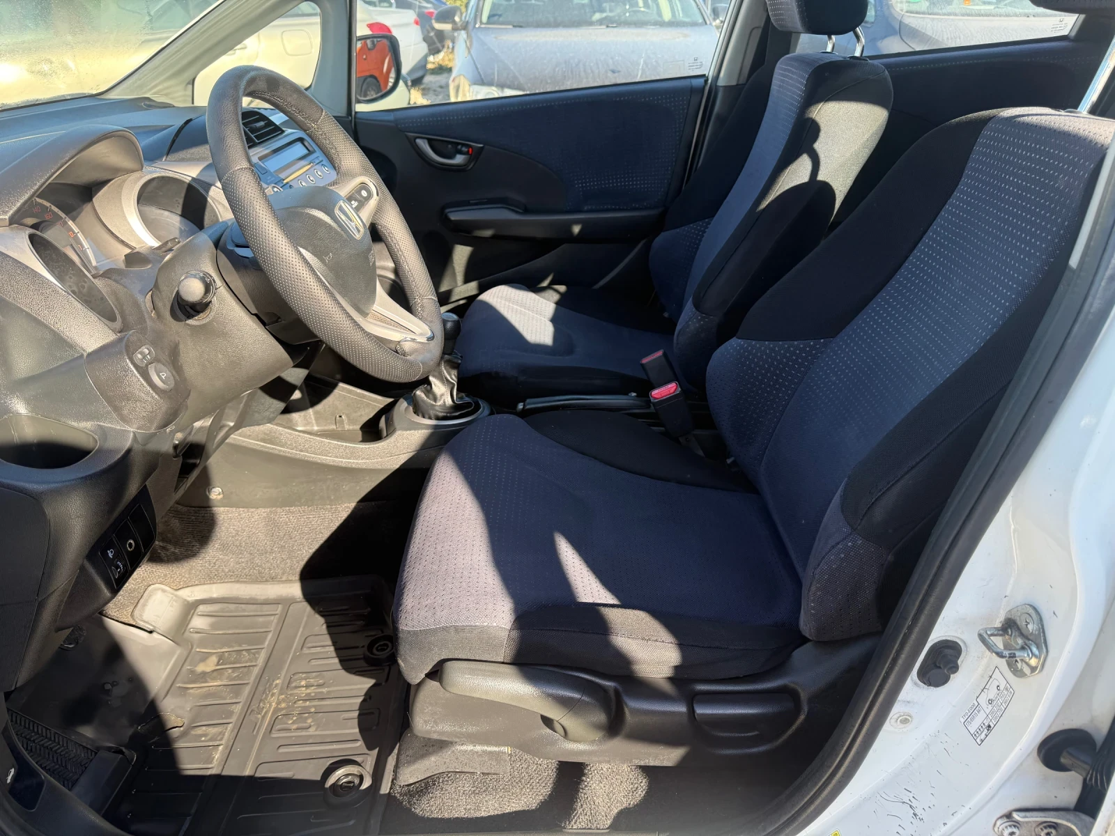Honda Jazz 1.4i БАРТЕР ЛИЗИНГ - изображение 8