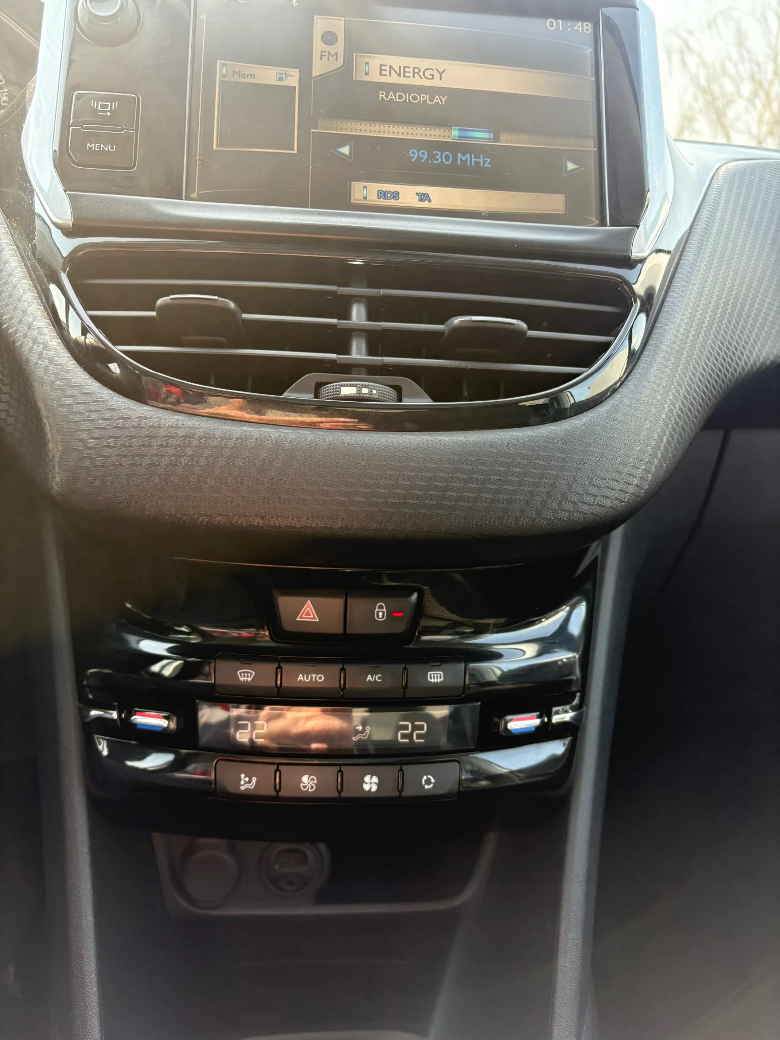 Peugeot 2008, снимка 10 - Автомобили и джипове - 53874505