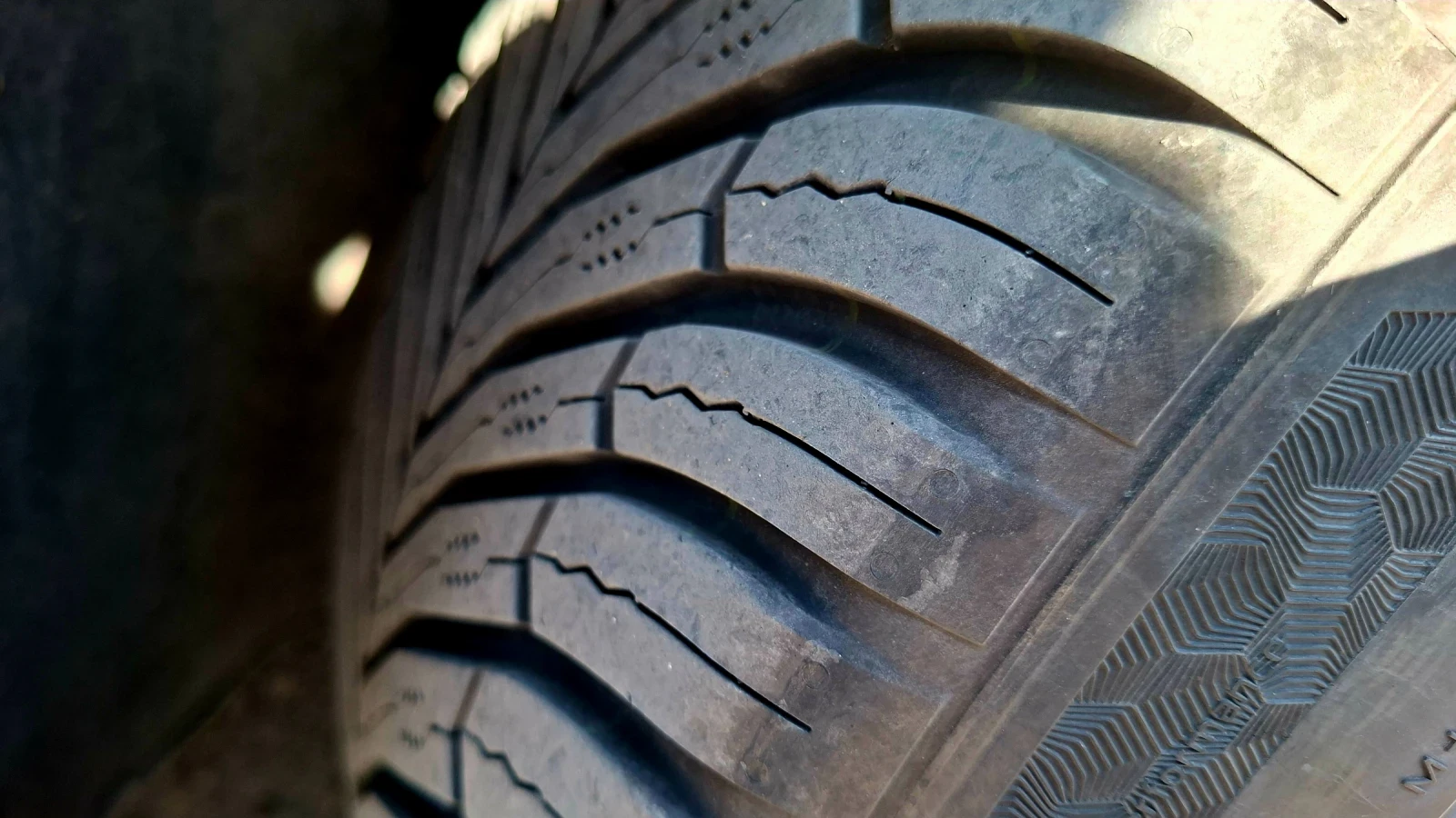 Tesla Model Y Long Range 82kw 4x4 AMD, снимка 7 - Автомобили и джипове - 54096531