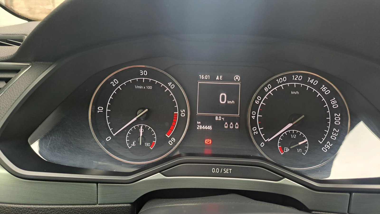 Skoda Superb, снимка 6 - Автомобили и джипове - 54124795