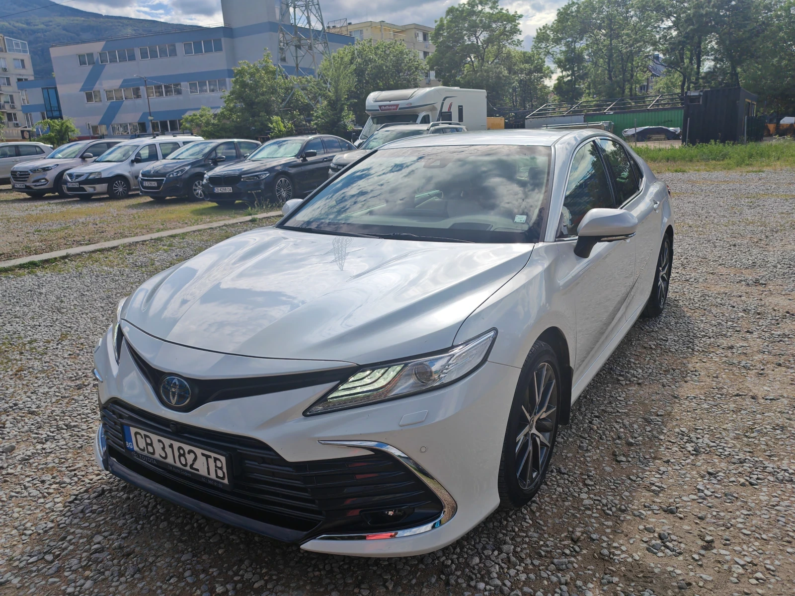 Toyota Camry Luxury edition, снимка 12 - Автомобили и джипове - 54662015
