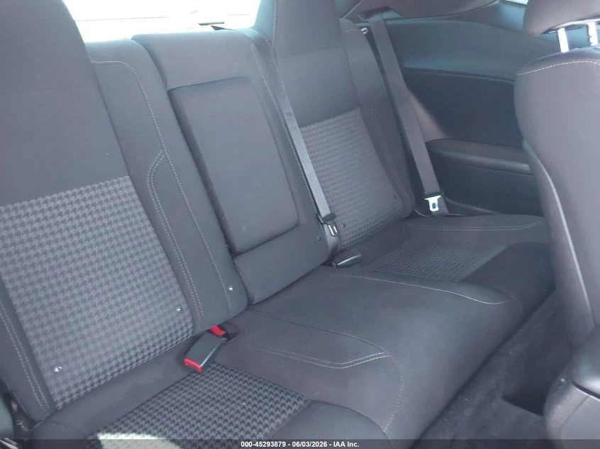 Dodge Challenger R/T 5.7 HEMI, снимка 12 - Автомобили и джипове - 54970868