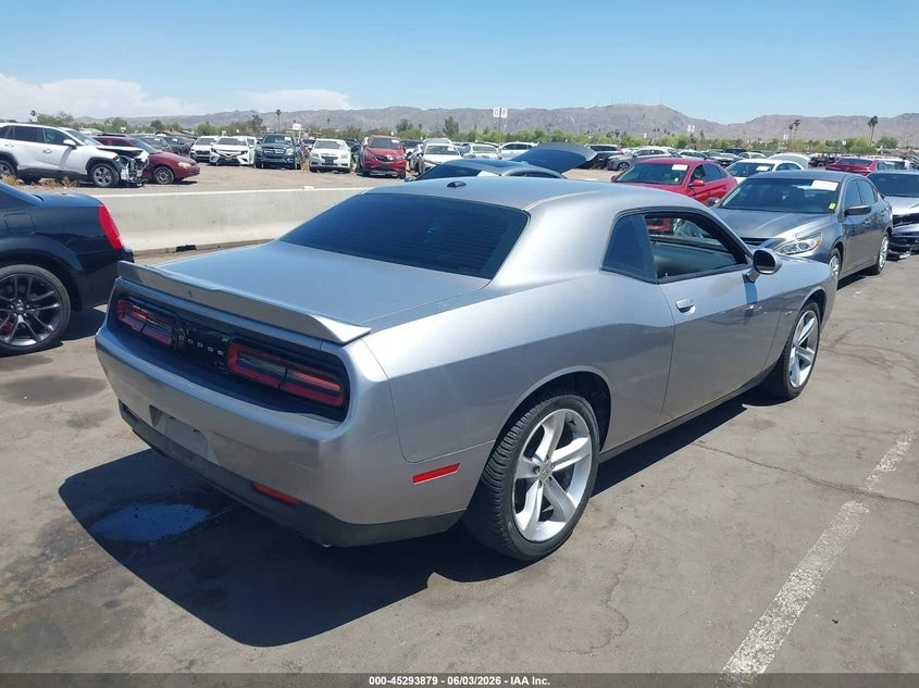 Dodge Challenger R/T 5.7 HEMI, снимка 6 - Автомобили и джипове - 54970868